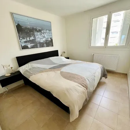 Comfortable With Sea View Apartment