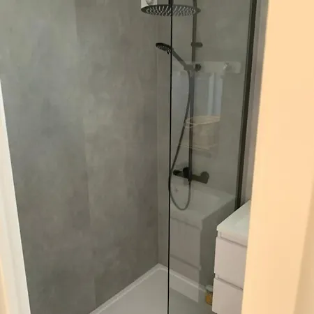 Comfortable With Sea View Lägenhet