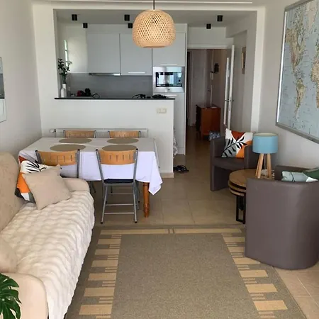 Apartment Comfortable With Sea View *