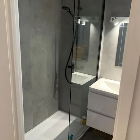 Apartment Comfortable With Sea View *