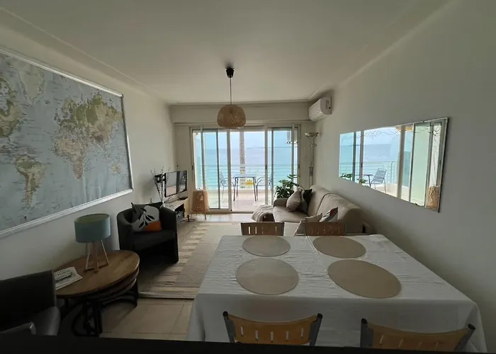 شقة Comfortable With Sea View