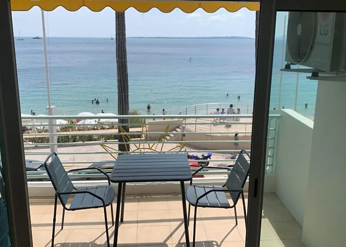 Comfortable With Sea View أنتيب